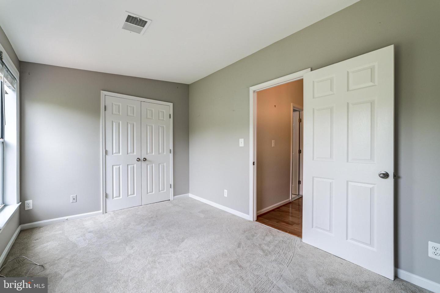 5876 WESCOTT HILLS WAY