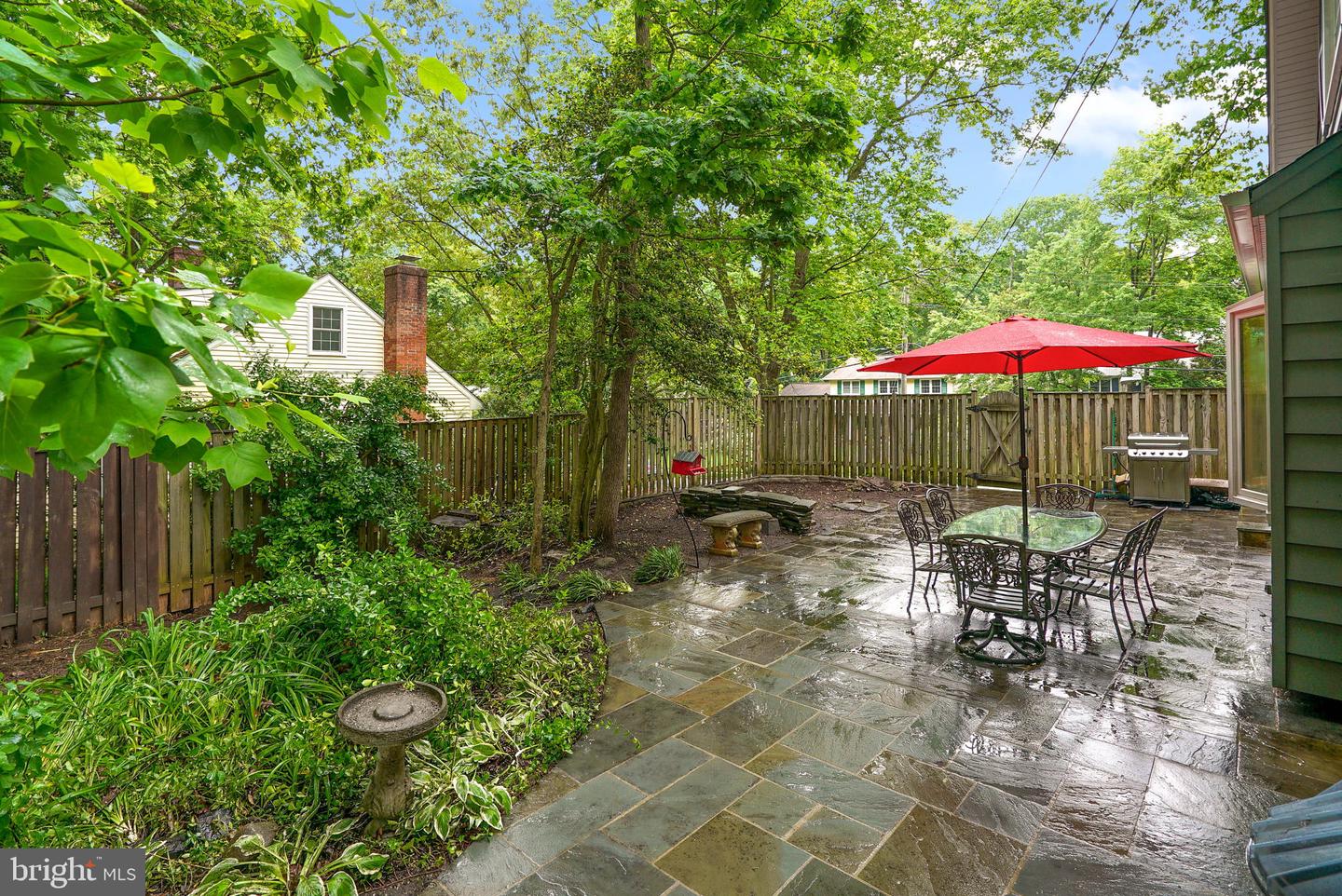 3527 LAUNCELOT WAY