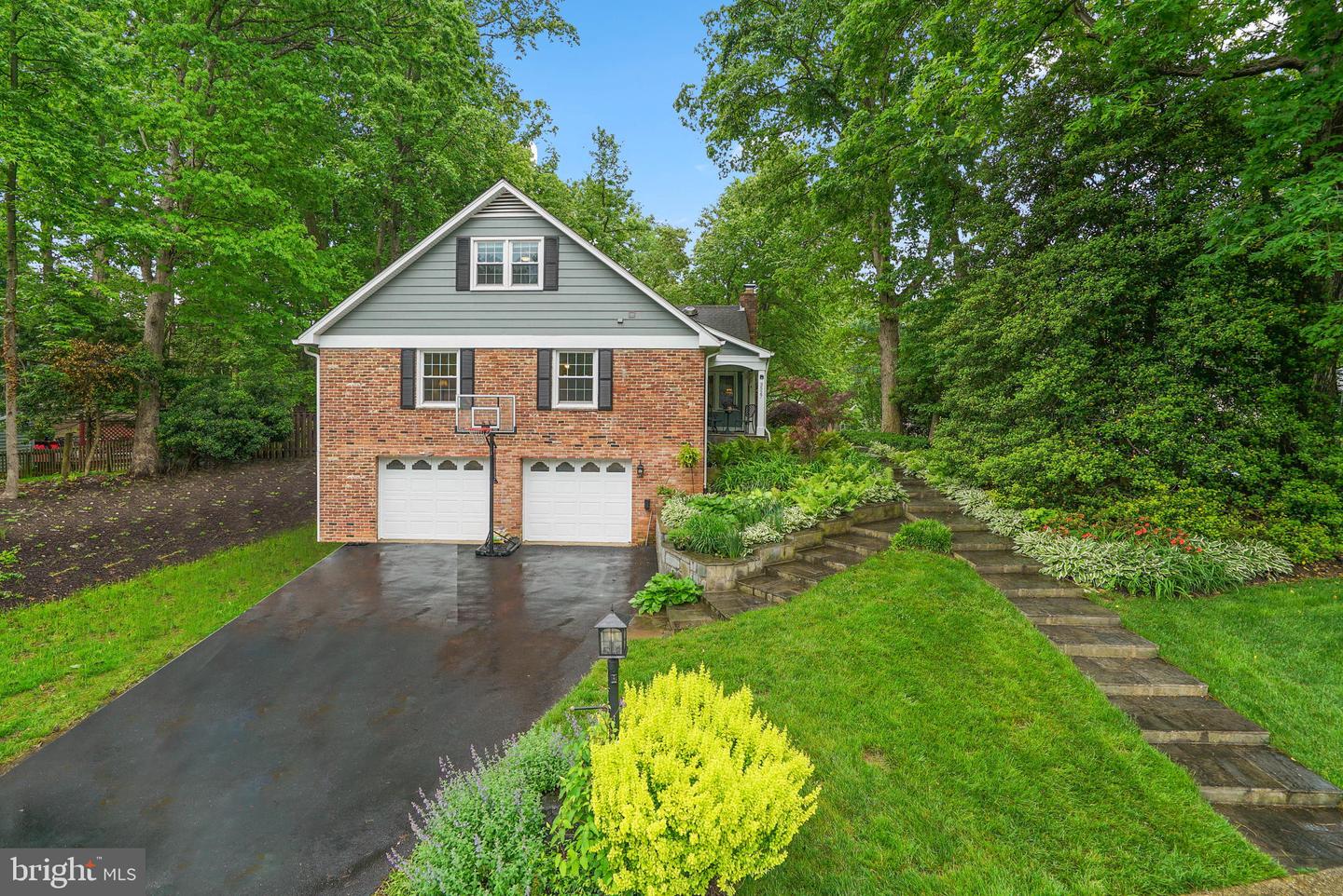 3527 LAUNCELOT WAY