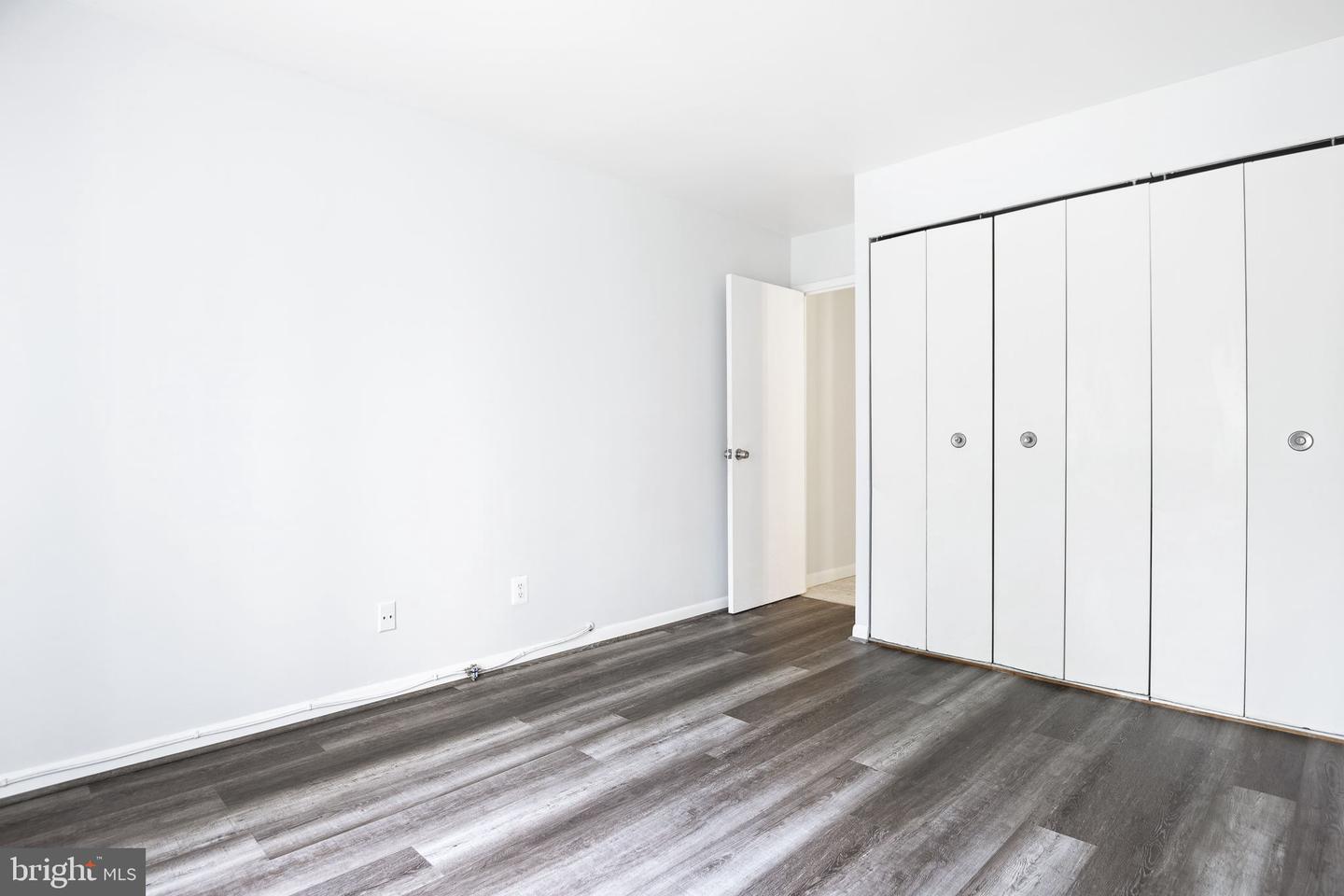 3101 S MANCHESTER STREET Unit: 117
