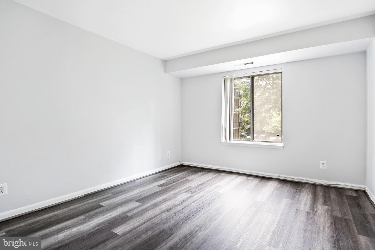 3101 S MANCHESTER STREET Unit: 117