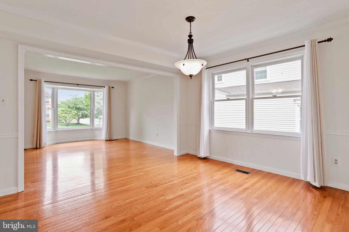 3528 ARMFIELD FARM DRIVE