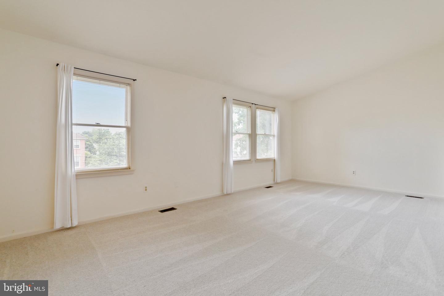 3528 ARMFIELD FARM DRIVE