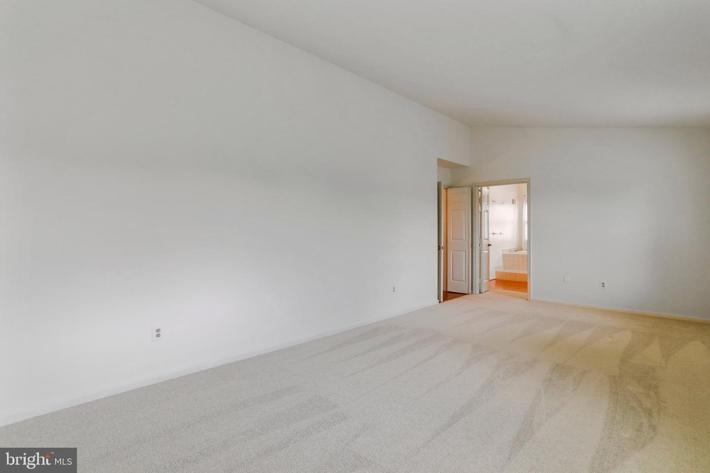 3528 ARMFIELD FARM DRIVE
