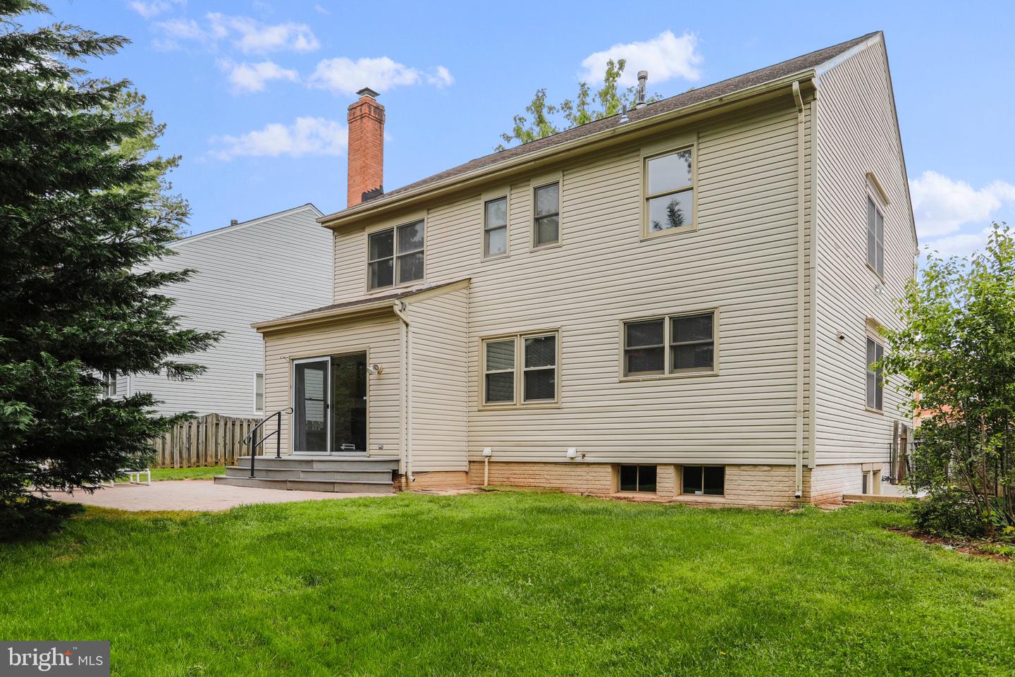 3528 ARMFIELD FARM DRIVE