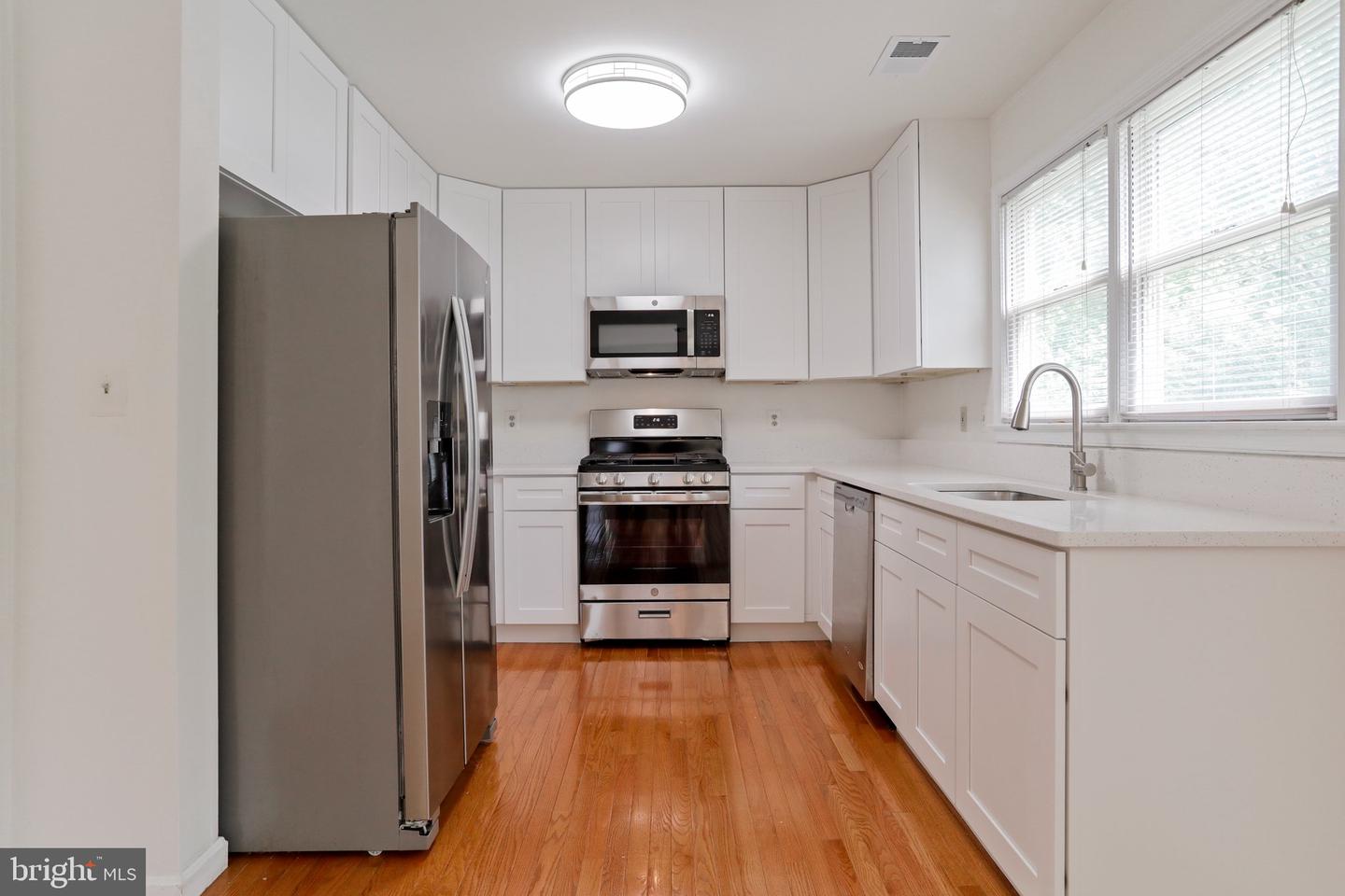3528 ARMFIELD FARM DRIVE
