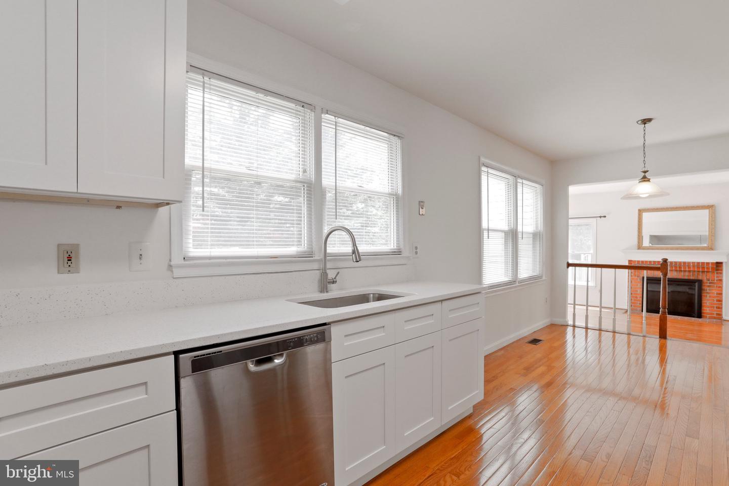 3528 ARMFIELD FARM DRIVE