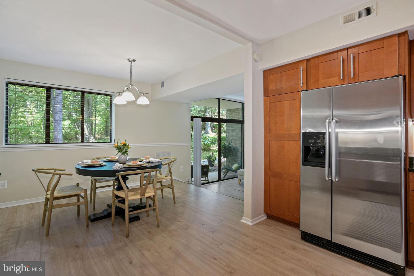 1650 PARKCREST CIRCLE Unit: 100
