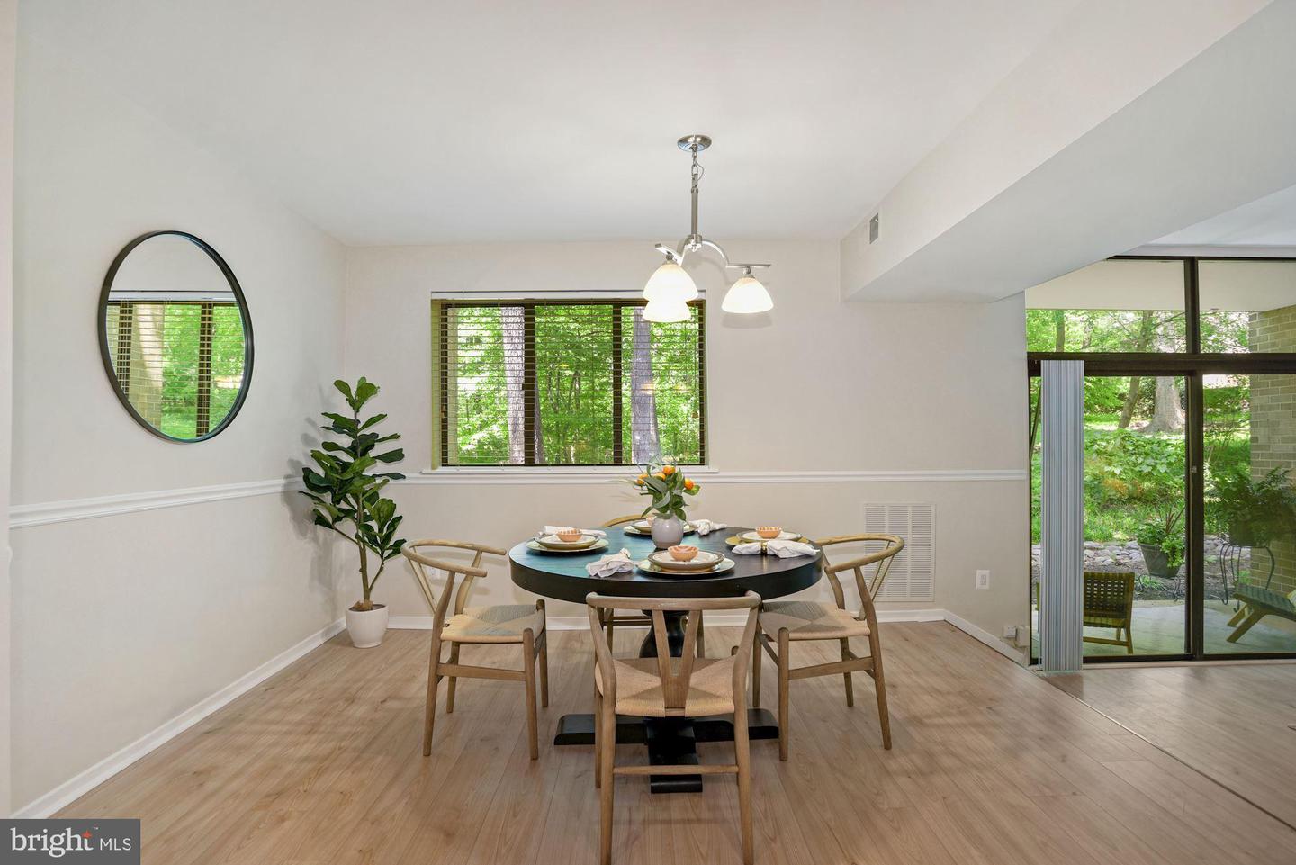 1650 PARKCREST CIRCLE Unit: 100