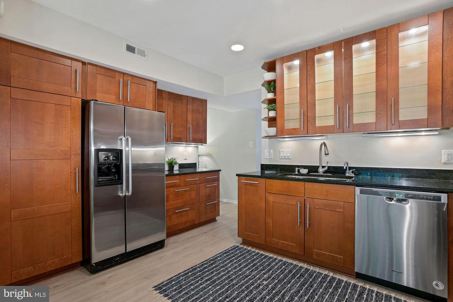 1650 PARKCREST CIRCLE Unit: 100