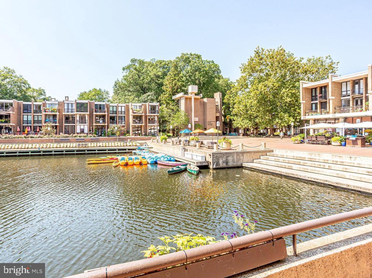 1650 PARKCREST CIRCLE Unit: 100