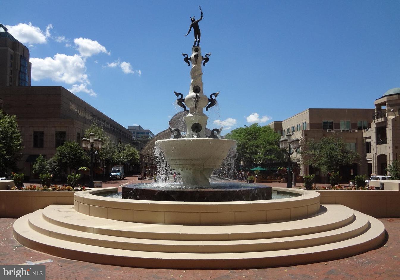 1650 PARKCREST CIRCLE Unit: 100