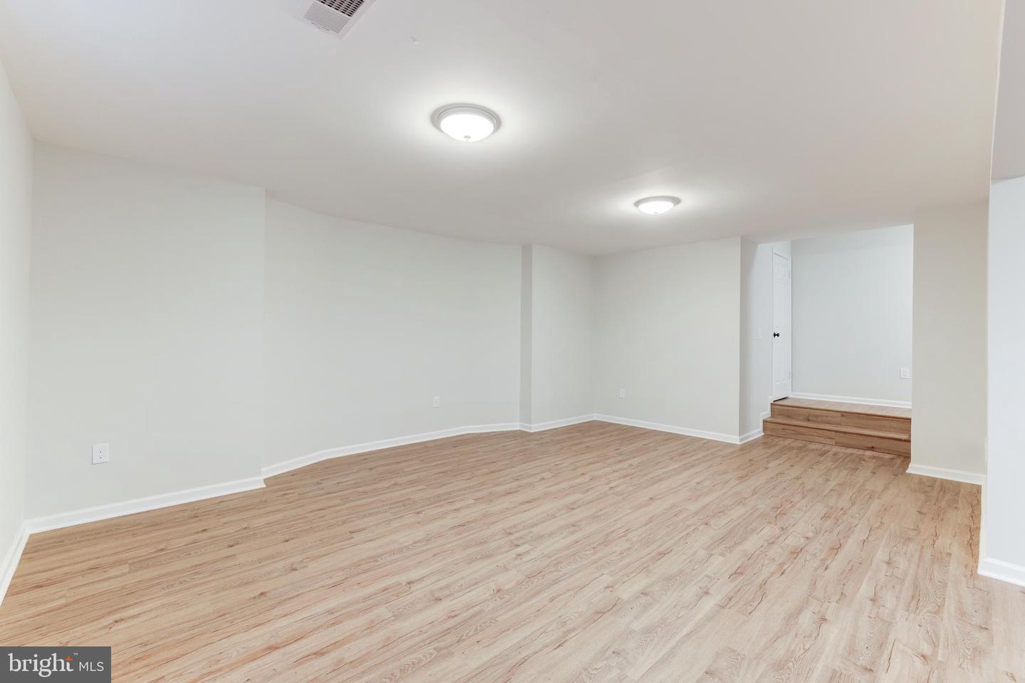 2706 BERRYLAND DRIVE