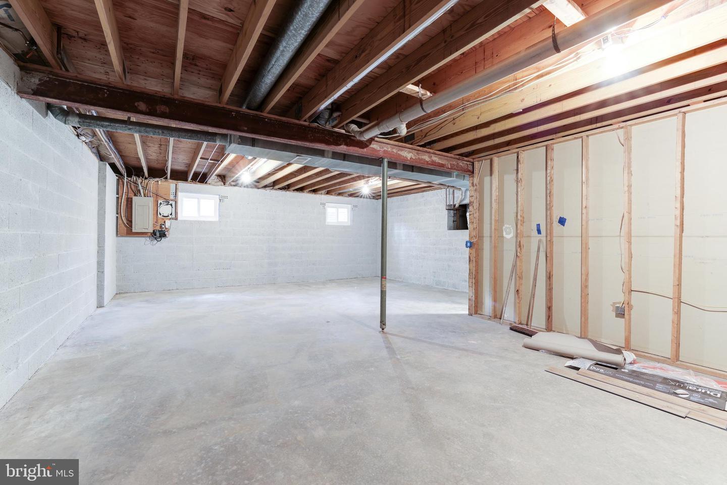 2706 BERRYLAND DRIVE