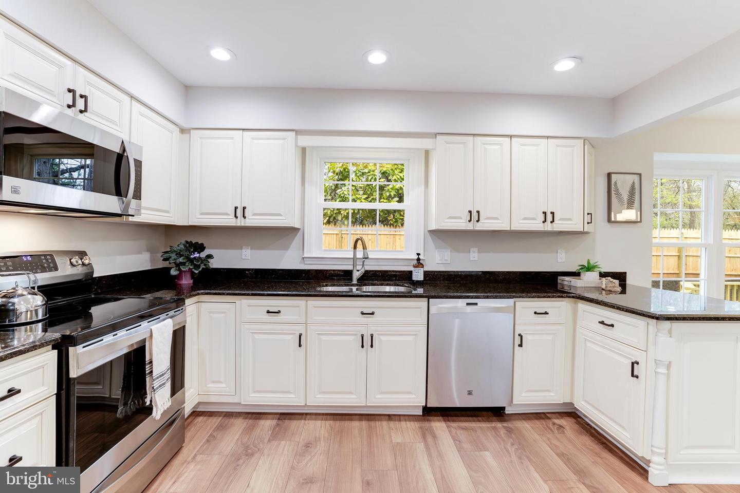 2706 BERRYLAND DRIVE