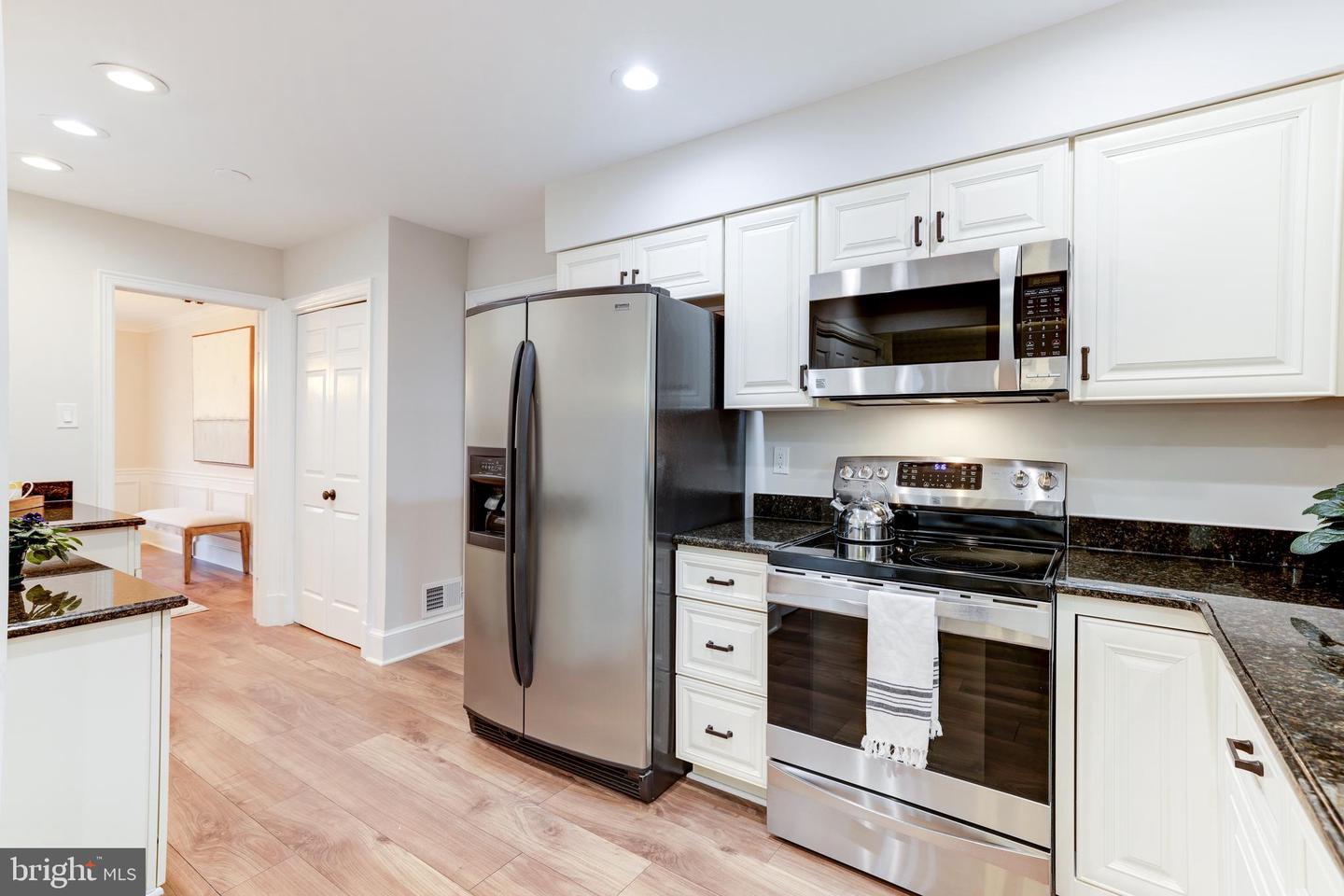 2706 BERRYLAND DRIVE
