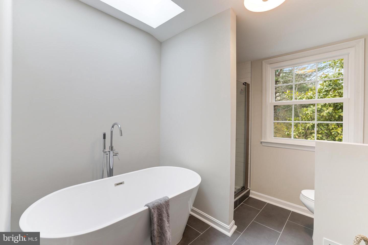 2706 BERRYLAND DRIVE