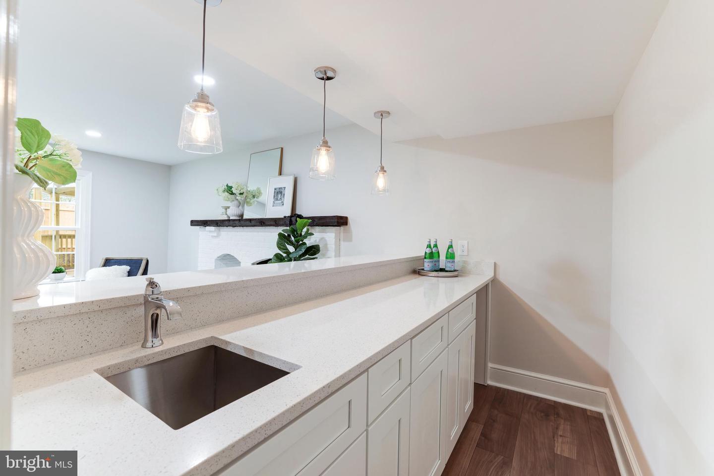 2706 BERRYLAND DRIVE