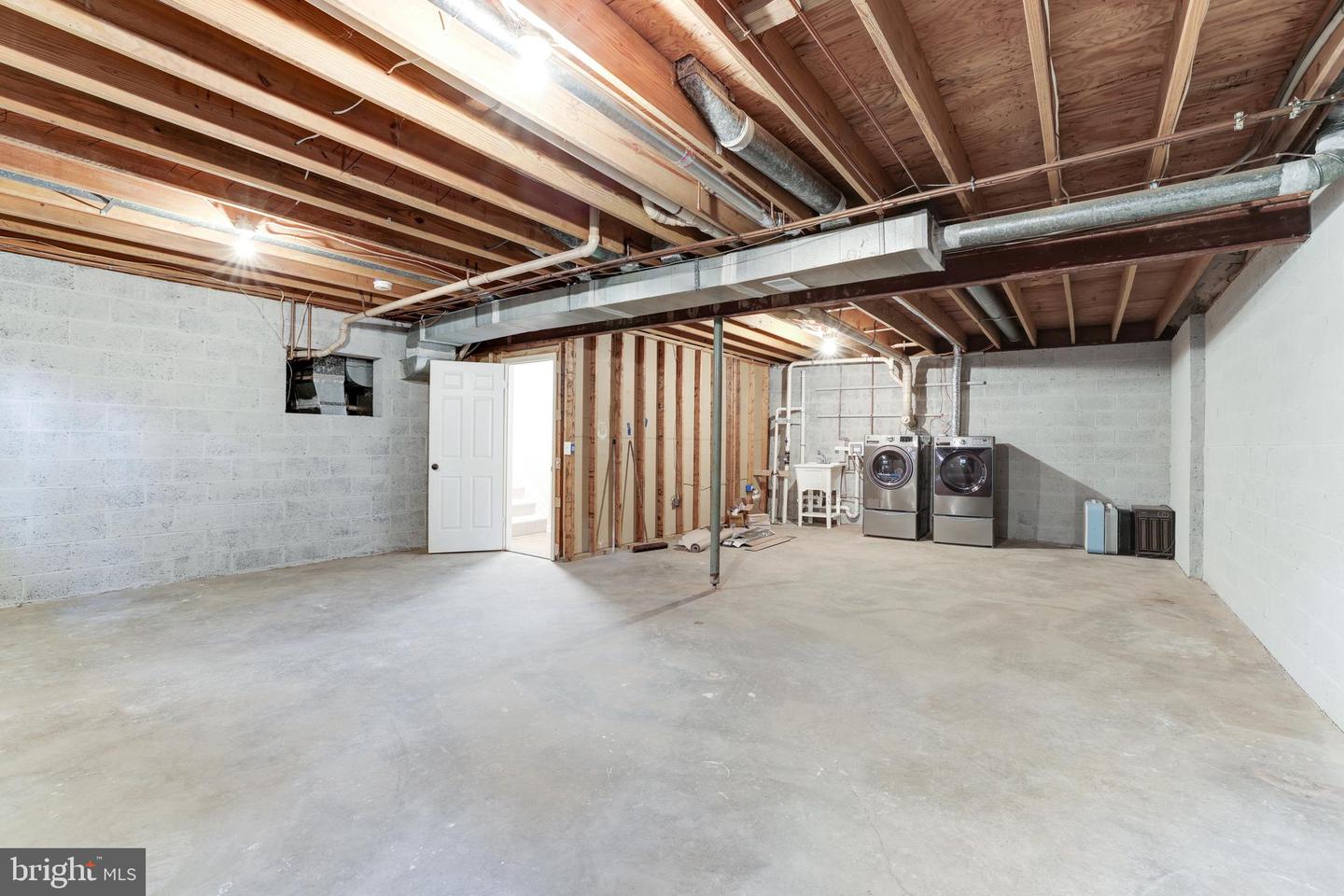 2706 BERRYLAND DRIVE