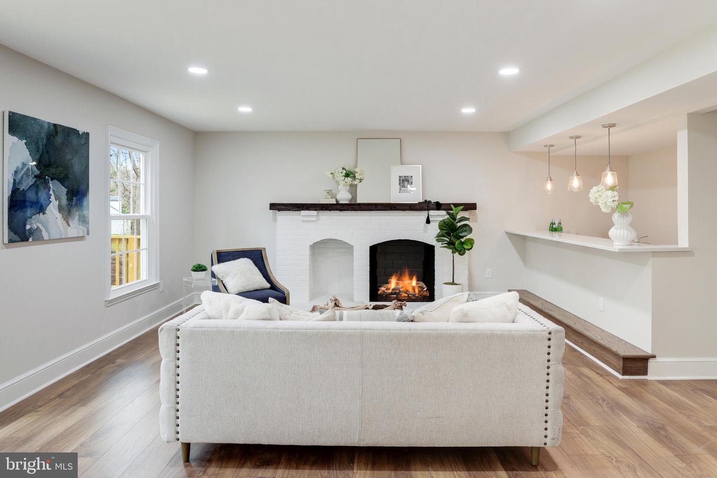 2706 BERRYLAND DRIVE