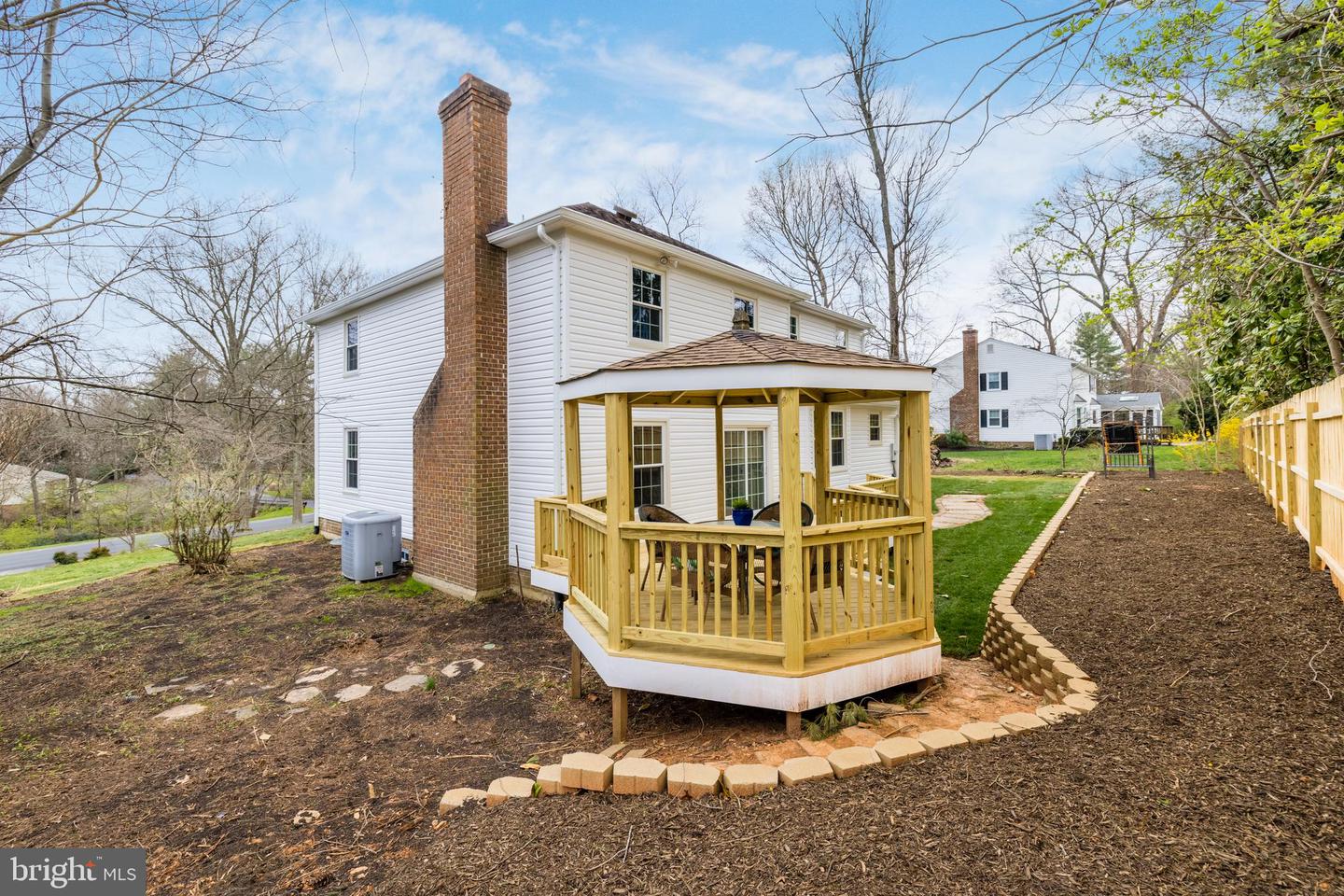 2706 BERRYLAND DRIVE
