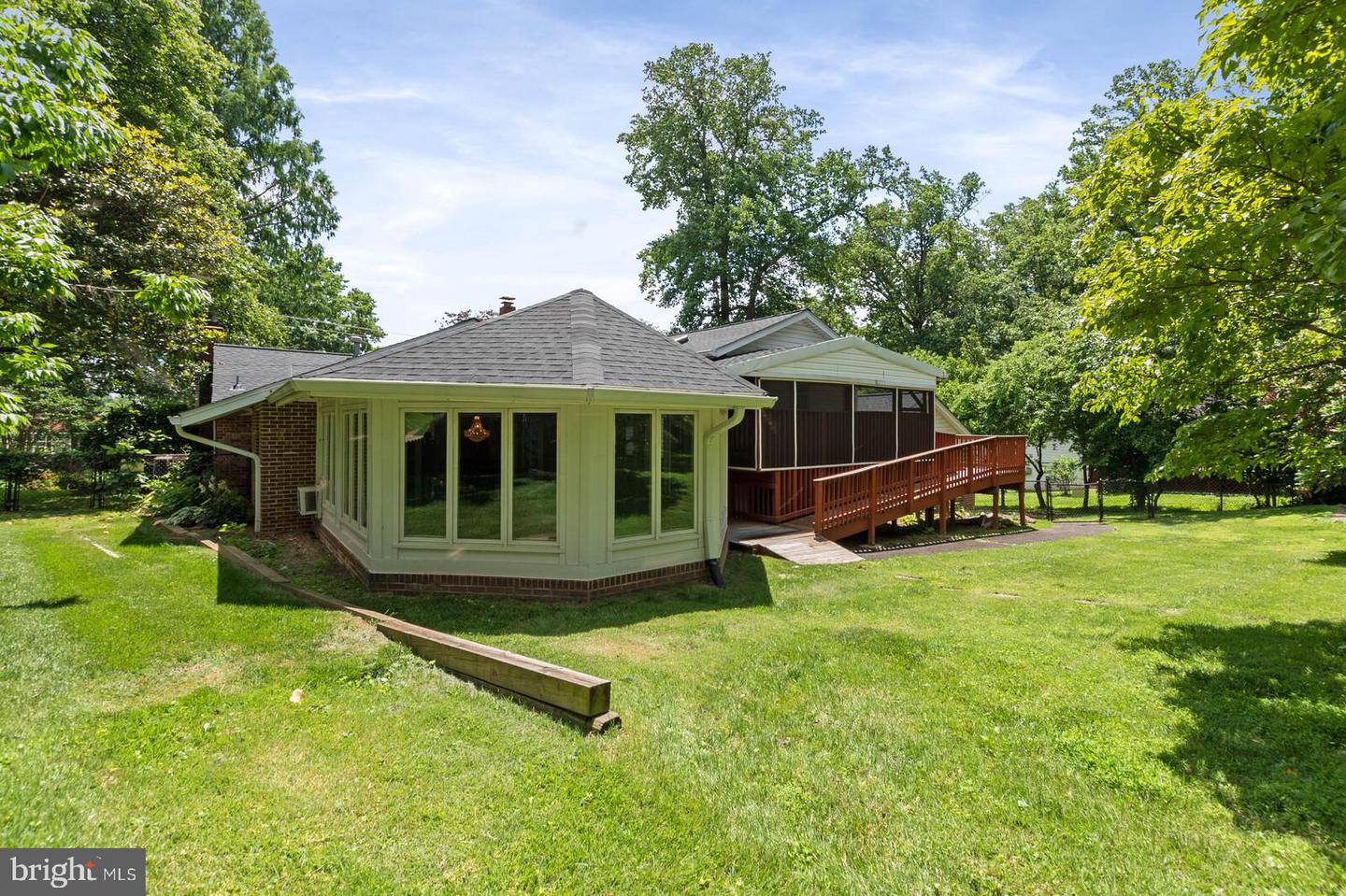 1084 UTTERBACK STORE ROAD