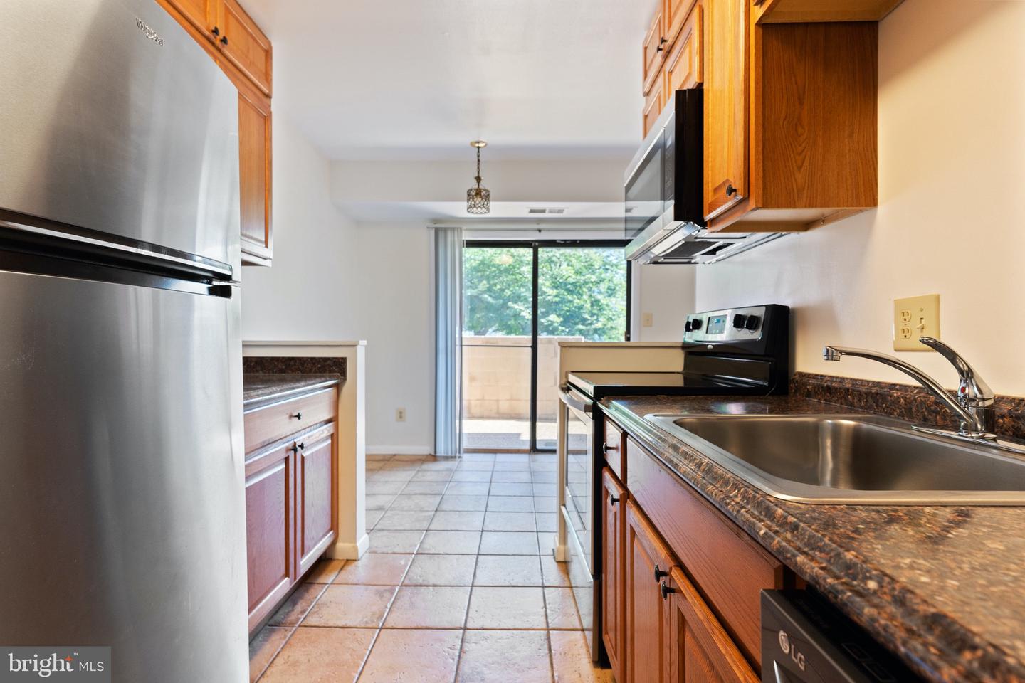 6431 RICHMOND HIGHWAY Unit: 101