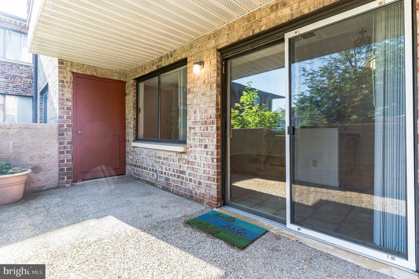 6431 RICHMOND HIGHWAY Unit: 101