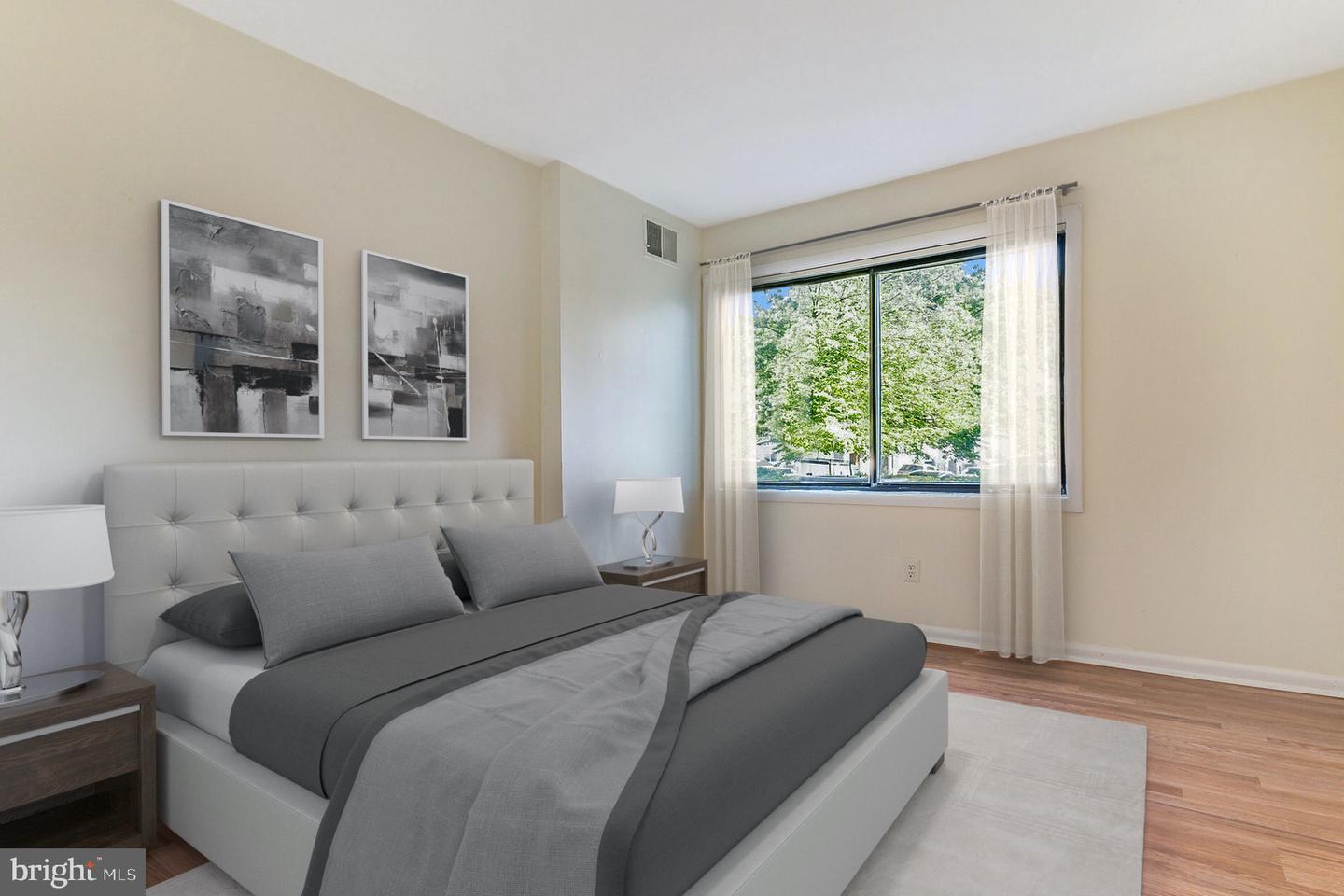 6431 RICHMOND HIGHWAY Unit: 101