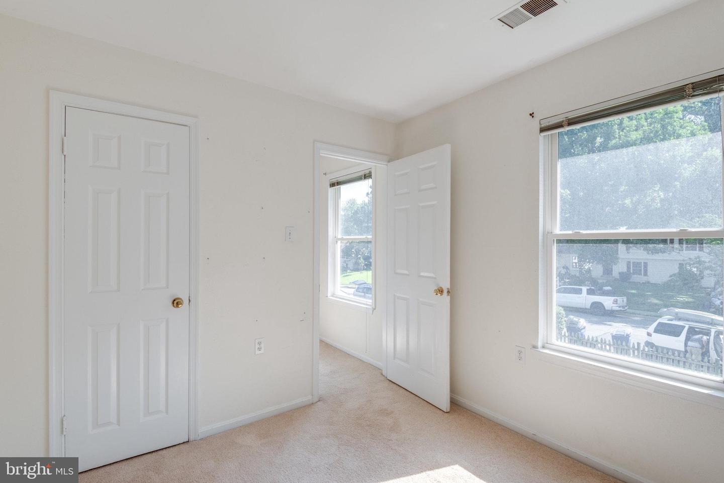 1419 BAYSHIRE LANE