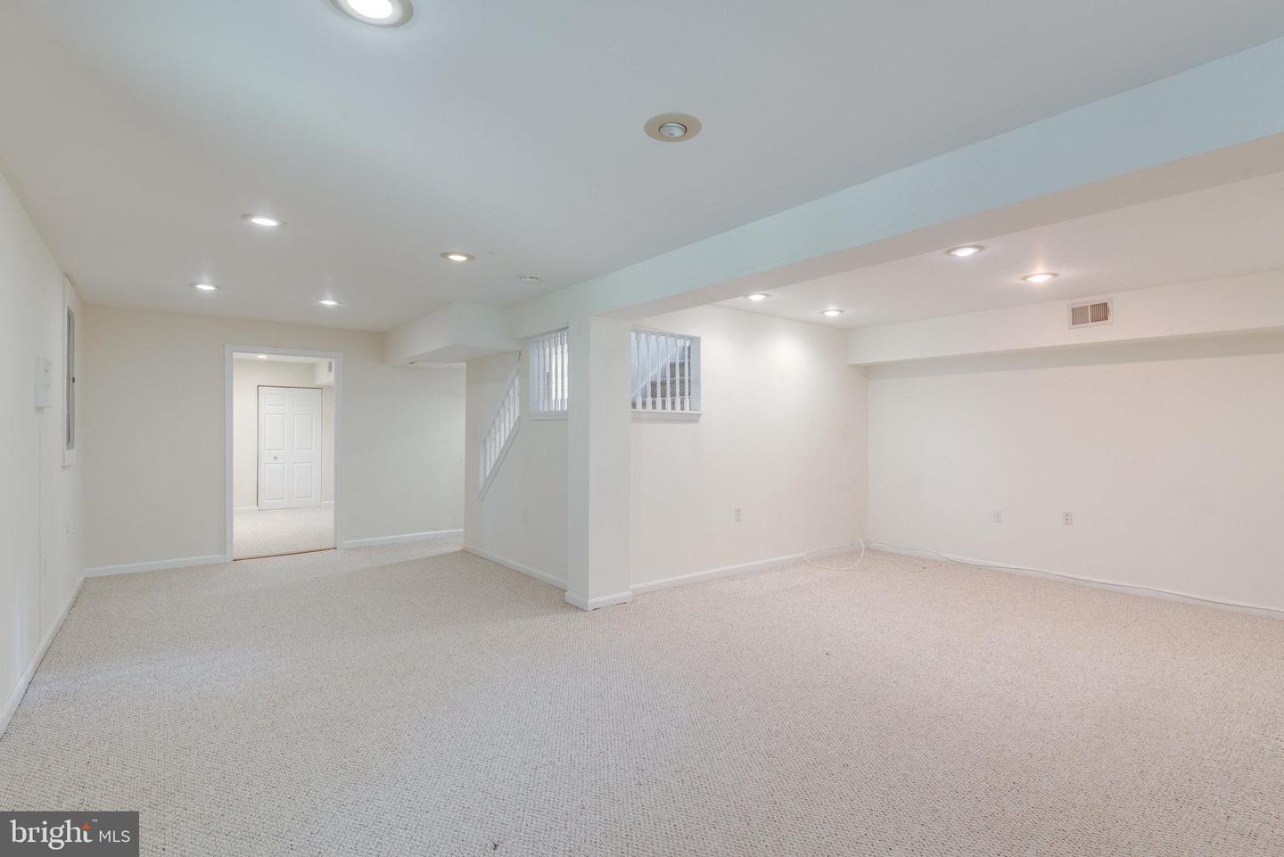 1419 BAYSHIRE LANE