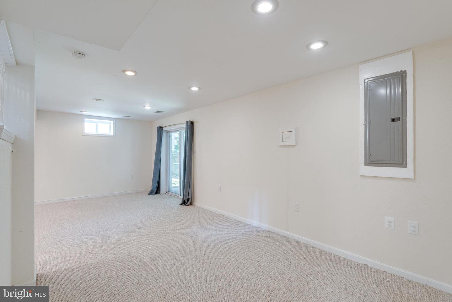 1419 BAYSHIRE LANE