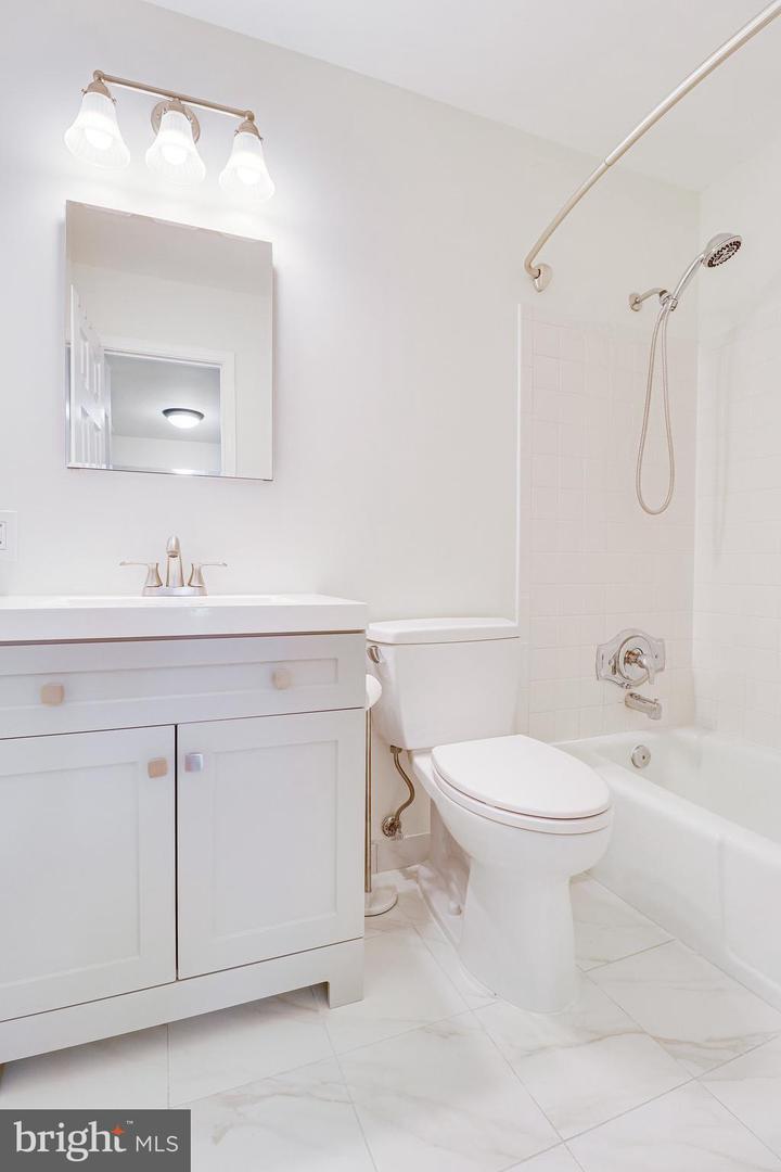 4809 TABARD PLACE