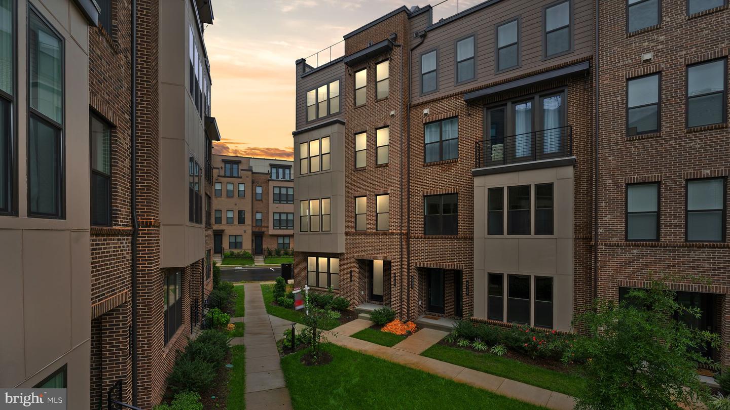 4725 TATUM MILL WAY Unit: 601
