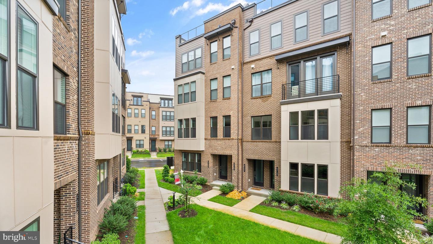 4725 TATUM MILL WAY Unit: 601