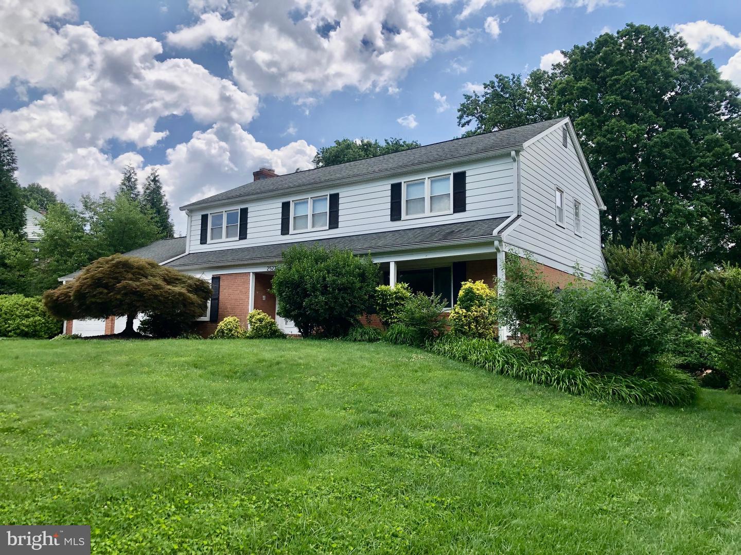 2523 LAKEVALE DRIVE
