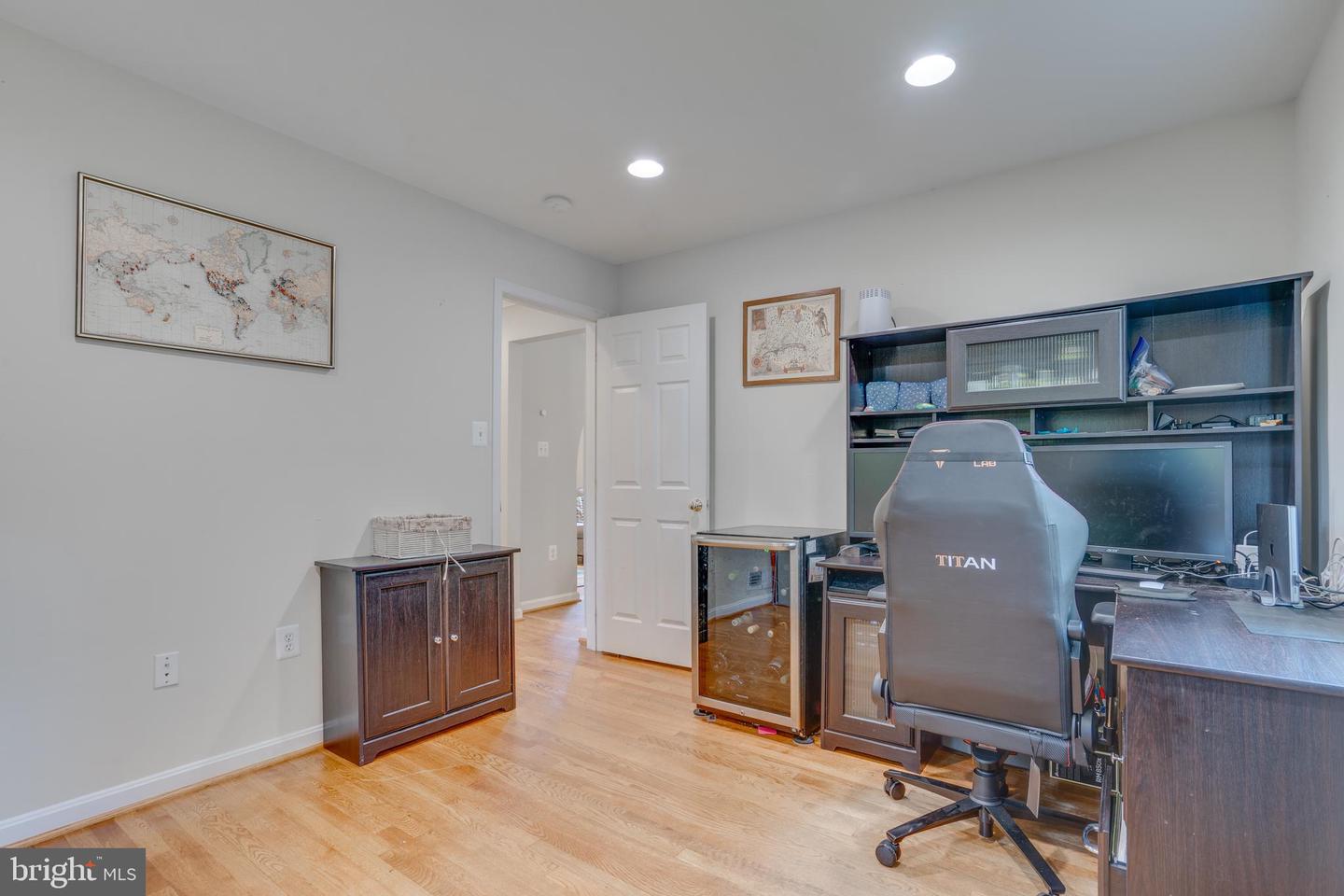 2406 PHILLIPS DRIVE