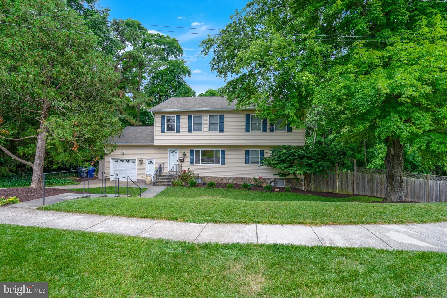 2406 PHILLIPS DRIVE