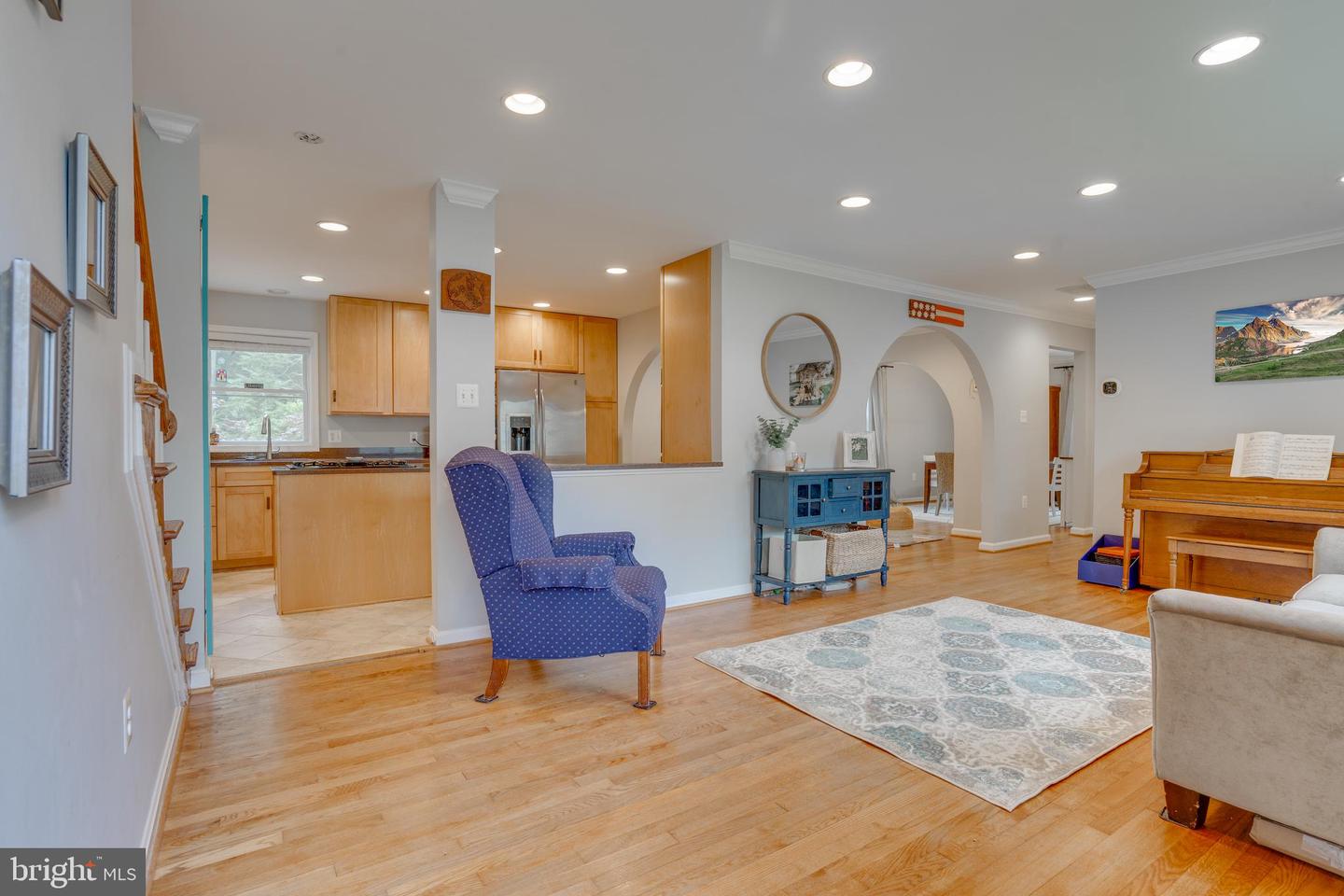 2406 PHILLIPS DRIVE
