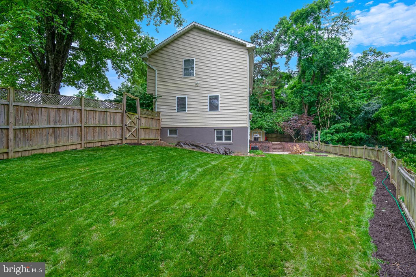 2406 PHILLIPS DRIVE