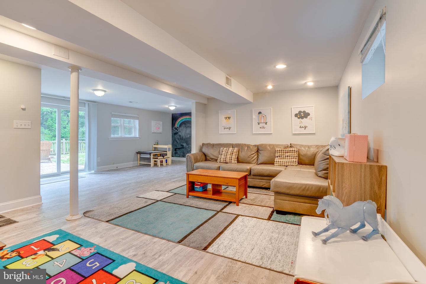 2406 PHILLIPS DRIVE