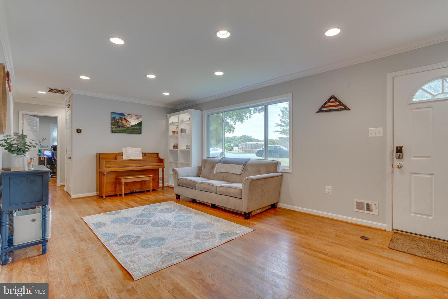 2406 PHILLIPS DRIVE
