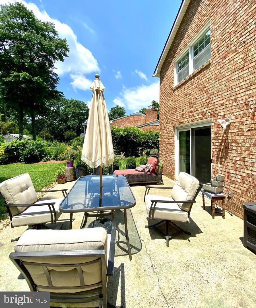 4413 LAUREL ROAD