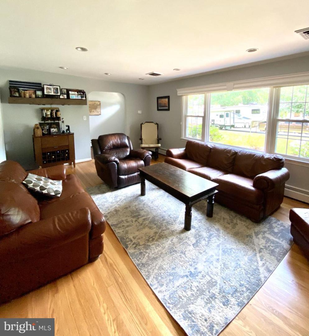 4413 LAUREL ROAD