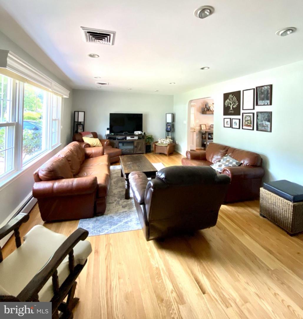 4413 LAUREL ROAD