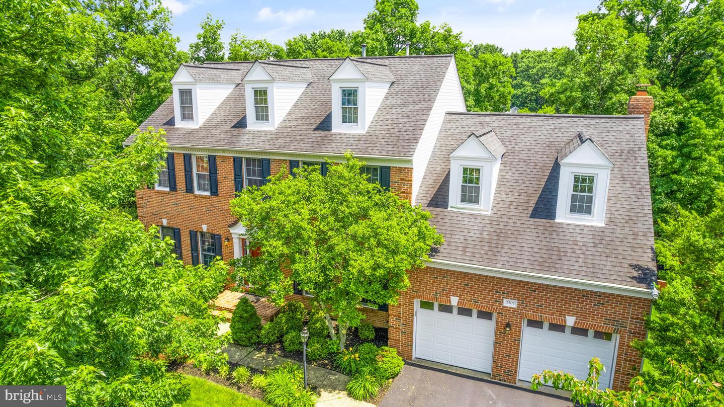 2507 TALLYRAND COURT
