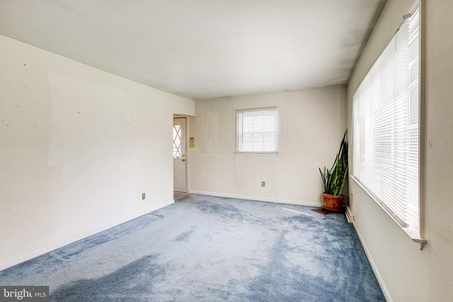 10125 ZION DRIVE