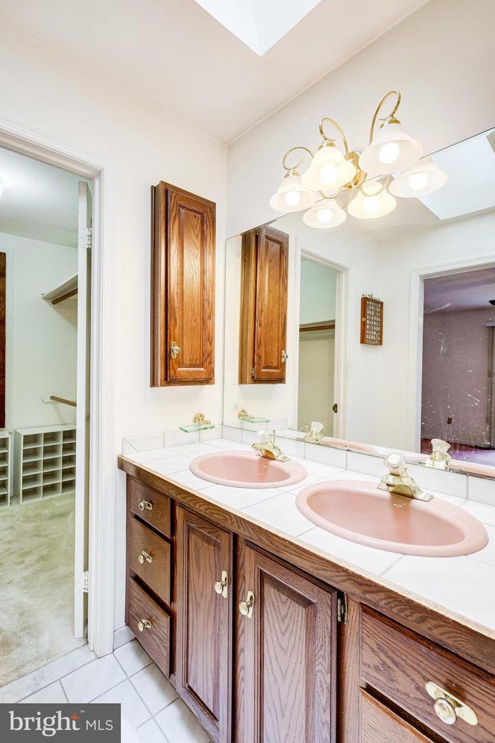 10125 ZION DRIVE