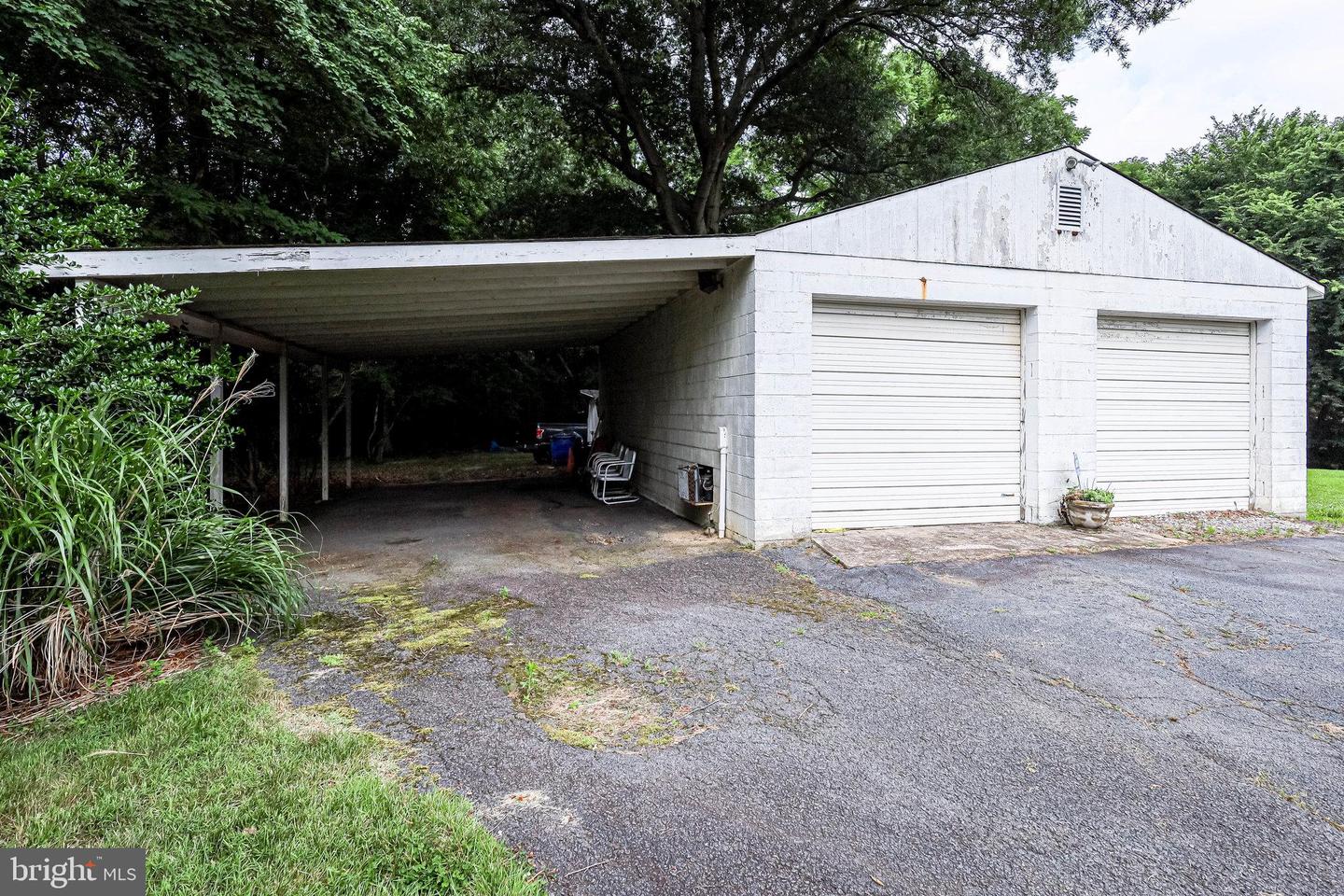 10125 ZION DRIVE