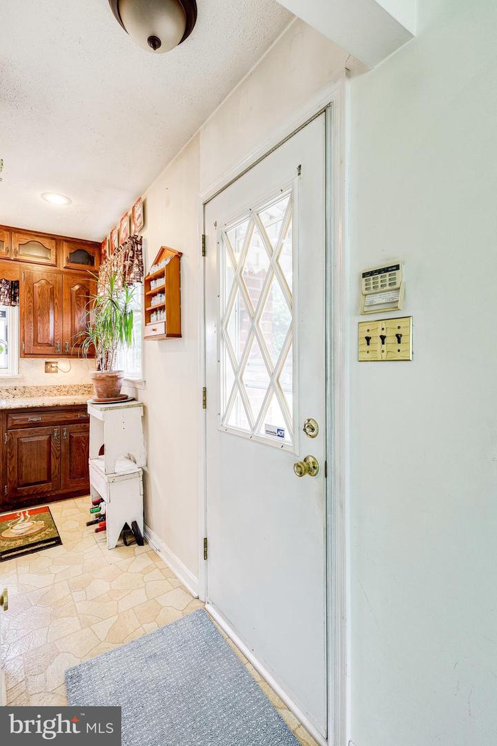 10125 ZION DRIVE